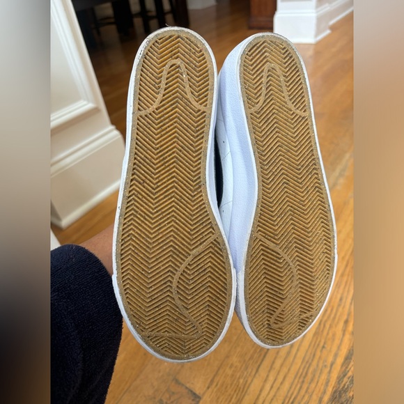 NEW .. NIKE black and white Blazer mid ‘77 hightops - Picture 6 of 9